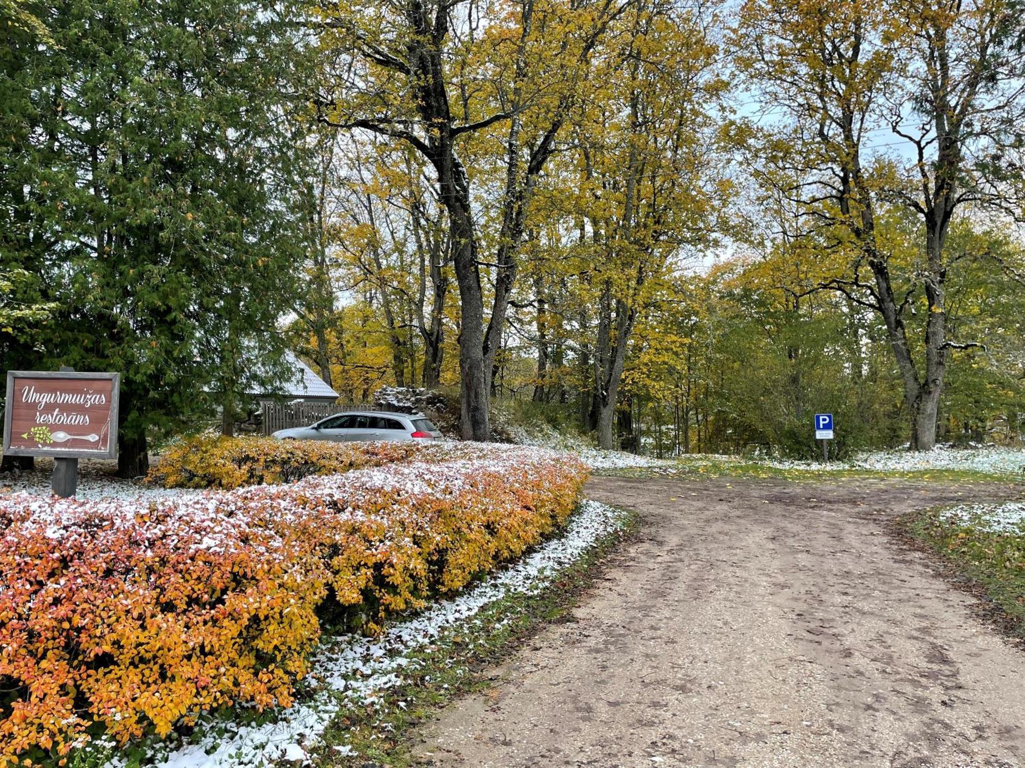Hotel Ungurmuiza Auciems Zewnętrze zdjęcie